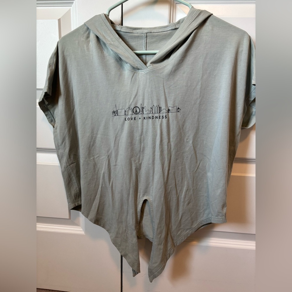 Lululemon Cropped Hooded T-Shirt
